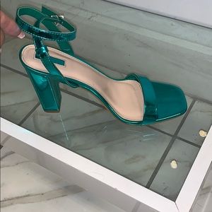 Brand New! Never worn Metallic Green Sandal